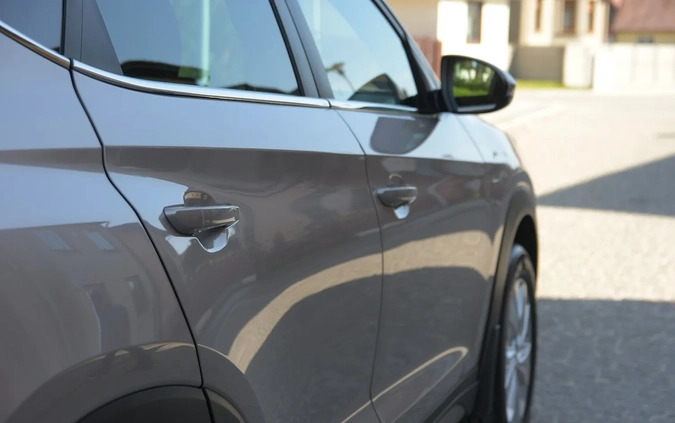 Hyundai Tucson cena 86700 przebieg: 96000, rok produkcji 2019 z Kielce małe 596